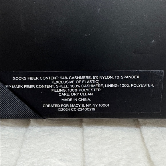 Charter Club Cashmere Blend Gift Set – Pink Striped Socks & Ciao Sleep Mask NIB - Picture 2 of 3